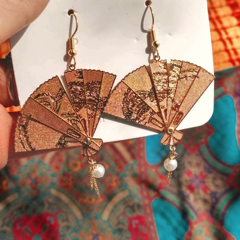 Gold Fan Earrings